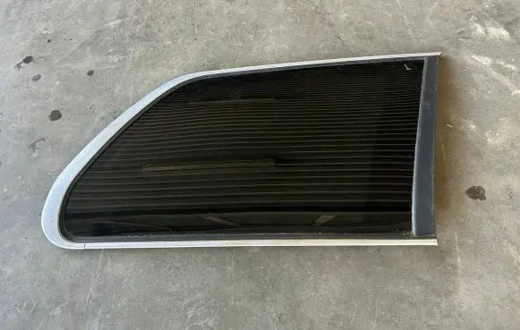 Volvo XC90 Rear side window 43R001604 E000199