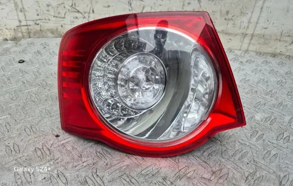 Volkswagen Jetta V Rear/tail lights 2SD98315003 983131