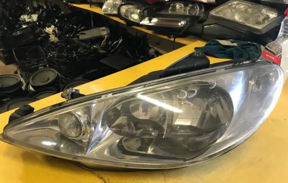 Peugeot 206 CC Headlight/headlamp