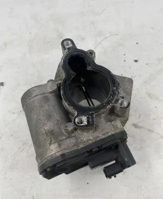 Renault Master III EGR valve 147105543R C83112 H8200987088