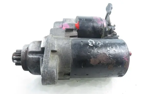 Volkswagen Golf IV Starter motor 