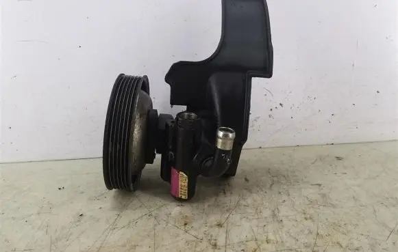 Alfa Romeo 147 Power steering pump 46534757