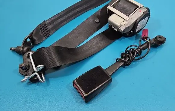 Ford Focus Front seatbelt BM5161209AAW IMPRK1546801
