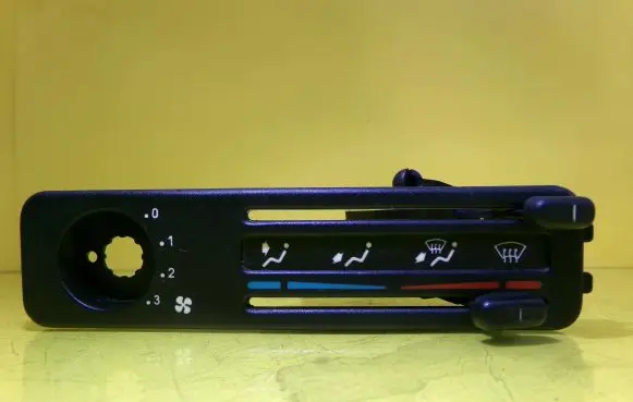 Peugeot 106 Climate control unit 9070437617