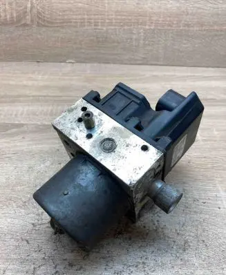 Ford Mondeo Mk III ABS Pump 0265800007 1S712M110AE 0265222015