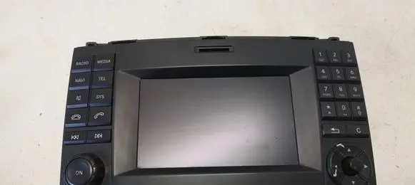 Mercedes-Benz Sprinter W906 Radio/CD/DVD/GPS head unit A9069005203 9069005203