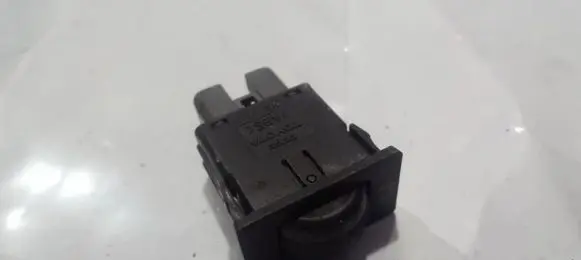 Toyota Avensis T220 Headlight level height control switch