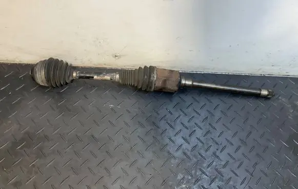 BMW 3 GT F34 Front driveshaft 7597694