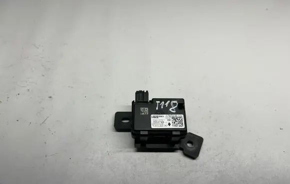 Chevrolet Camaro Door central lock control unit/module 13523281