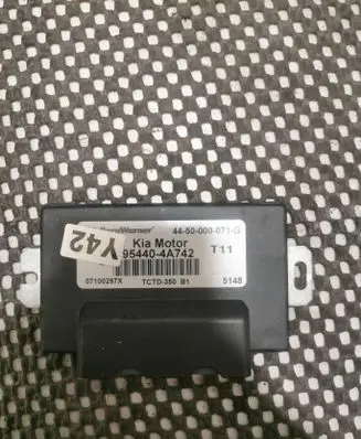 KIA Sorento Gearbox control unit/module 4450000071G 07100297X 954404A742