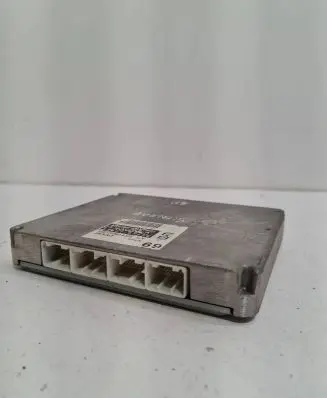 Toyota Avensis T250 Engine control unit/module 8966105690 1758006325 MB1758006325