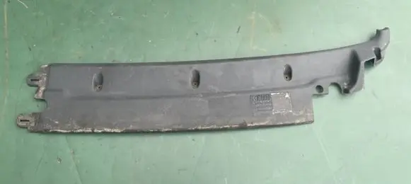 Renault Master II Wiper trim 8200121690