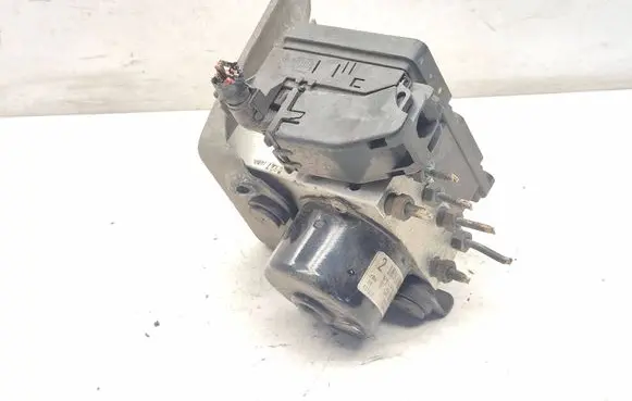 Volvo V70 ABS Pump P08619975 8619968