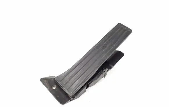 BMW 1 E82 E88 Accelerator throttle pedal 6853176