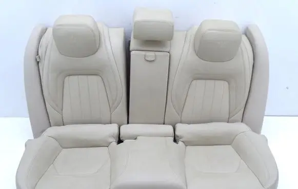 Maserati Quattroporte Second row seats 