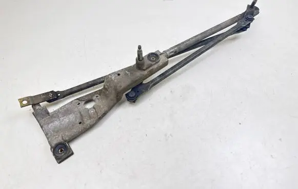 Ford Focus Front wiper linkage 084323