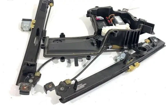Seat Leon (1P) Front door window regulator with motor 1P0837401J