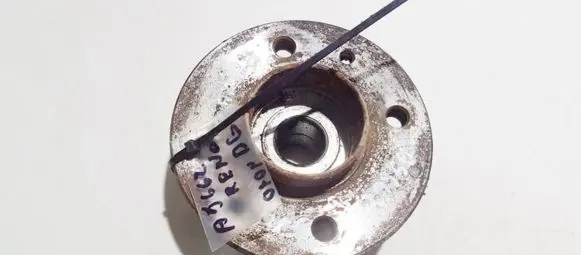 Renault Kangoo I Rear wheel hub