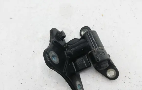 Mercedes-Benz ML W164 Rear door lower hinge NOCODE