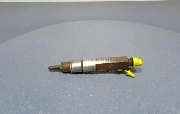 Fuel injector