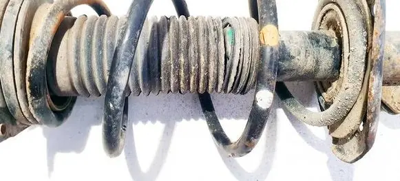 Nissan Juke I F15 Front coil spring