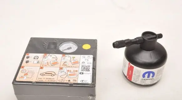 Peugeot 2008 II Tire air pump compressor 9831816080