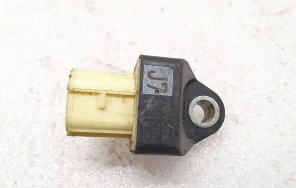 Toyota Prius (XW50) Airbag deployment crash/impact sensor 8983128040