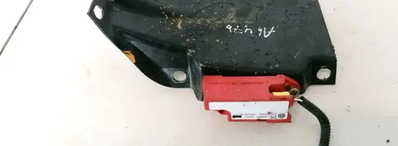 Volkswagen Golf IV Airbag deployment crash/impact sensor 1J0909606D 5WK42350