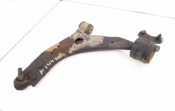 Ford Focus Front lower control arm/wishbone