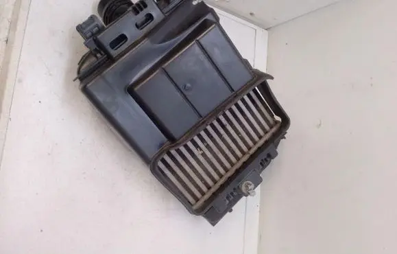 Renault Clio V Intercooler radiator 144966668R