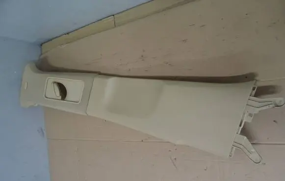Volkswagen Golf Plus (B) pillar trim (bottom) 5M0867297H 5M0867297J