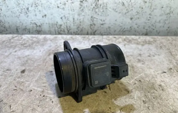 Renault Megane III Mass air flow meter 5WK97021 8200682558 H8200702517