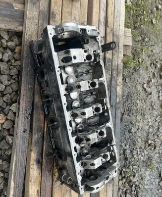 Volkswagen Transporter - Caravelle T5 Engine head R070103373C