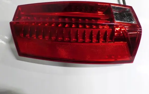 Cadillac Escalade Rear/tail lights 25895484