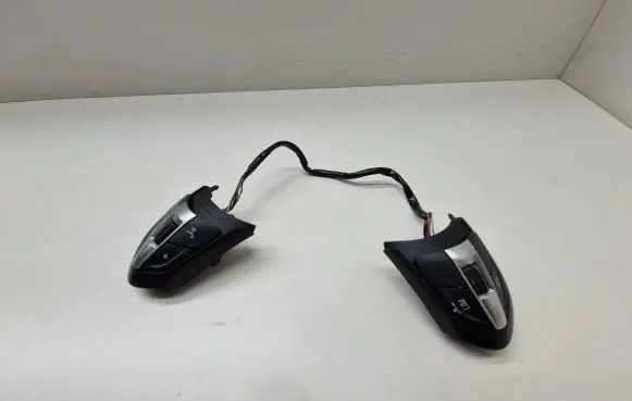 BMW X5 F15 Steering wheel buttons/switches 7849411
