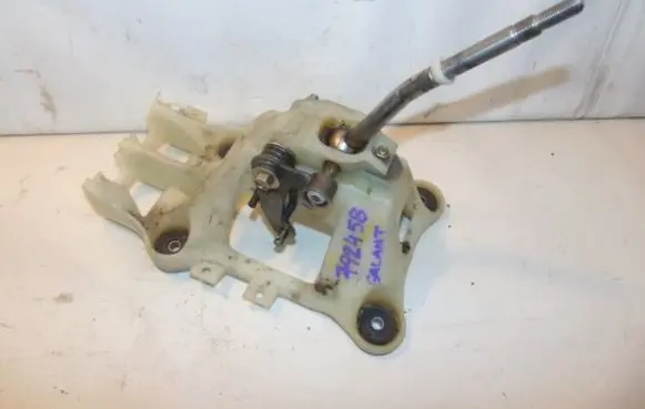 Mitsubishi Galant Gear shifter/selector MR350981 MR553838