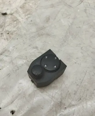 Audi A4 S4 B5 8D Wing mirror switch 03240034 8D0959565A
