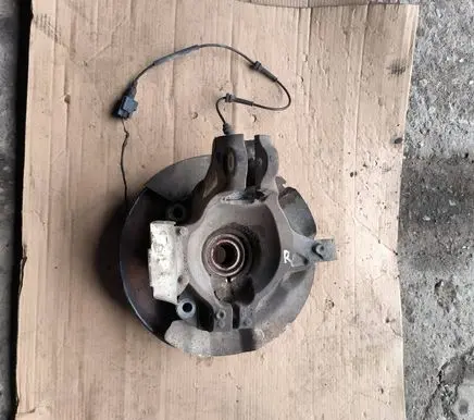 Jaguar E-Pace Front wheel hub 28C84864 18C242E3016