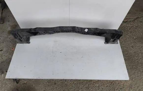 Citroen C4 I Front bumper mounting bracket 9644895580