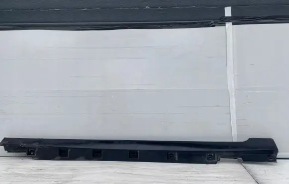 Volkswagen PASSAT B8 Sill 3G0853857