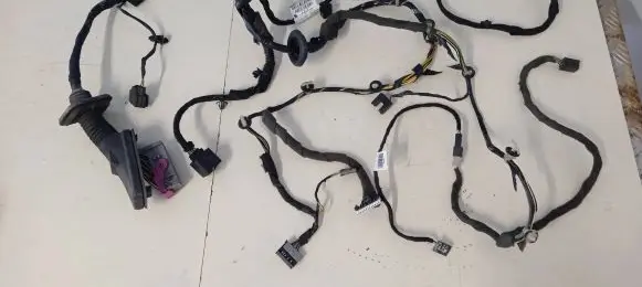 Opel Insignia A Front door wiring loom 13326769