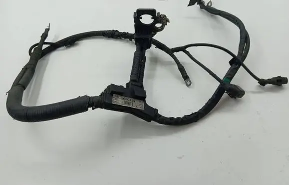 Hyundai Santa Fe Positive cable (battery) 91850