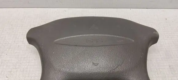 Mitsubishi Galant Steering wheel airbag