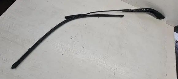 Ford C-MAX II Front wiper blade arm AM5117526BE
