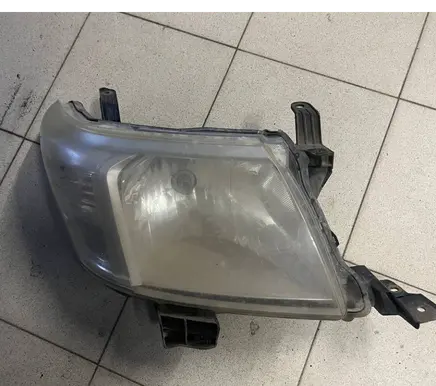 Toyota Hilux (AN10, AN20, AN30) Headlight/headlamp 811300K440