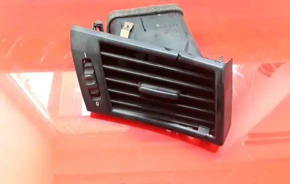 BMW X3 E83 Dashboard side air vent grill/cover trim 3400076