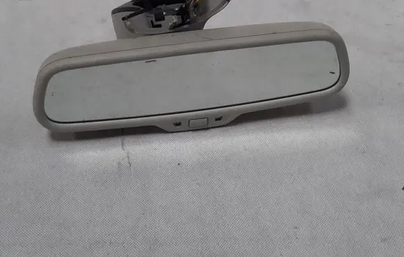 Rear view mirror (interior)