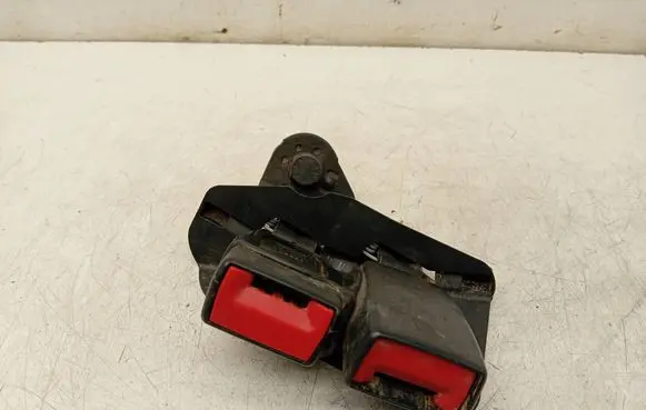 Audi A6 S6 C6 4F Middle seatbelt buckle (rear) 4F0857739D