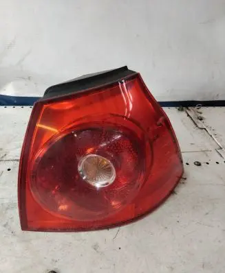 Volkswagen Golf V Rear/tail lights 1K6945096AC 89031823