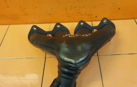 Mercedes-Benz CLC CL203 Exhaust manifold 209R1